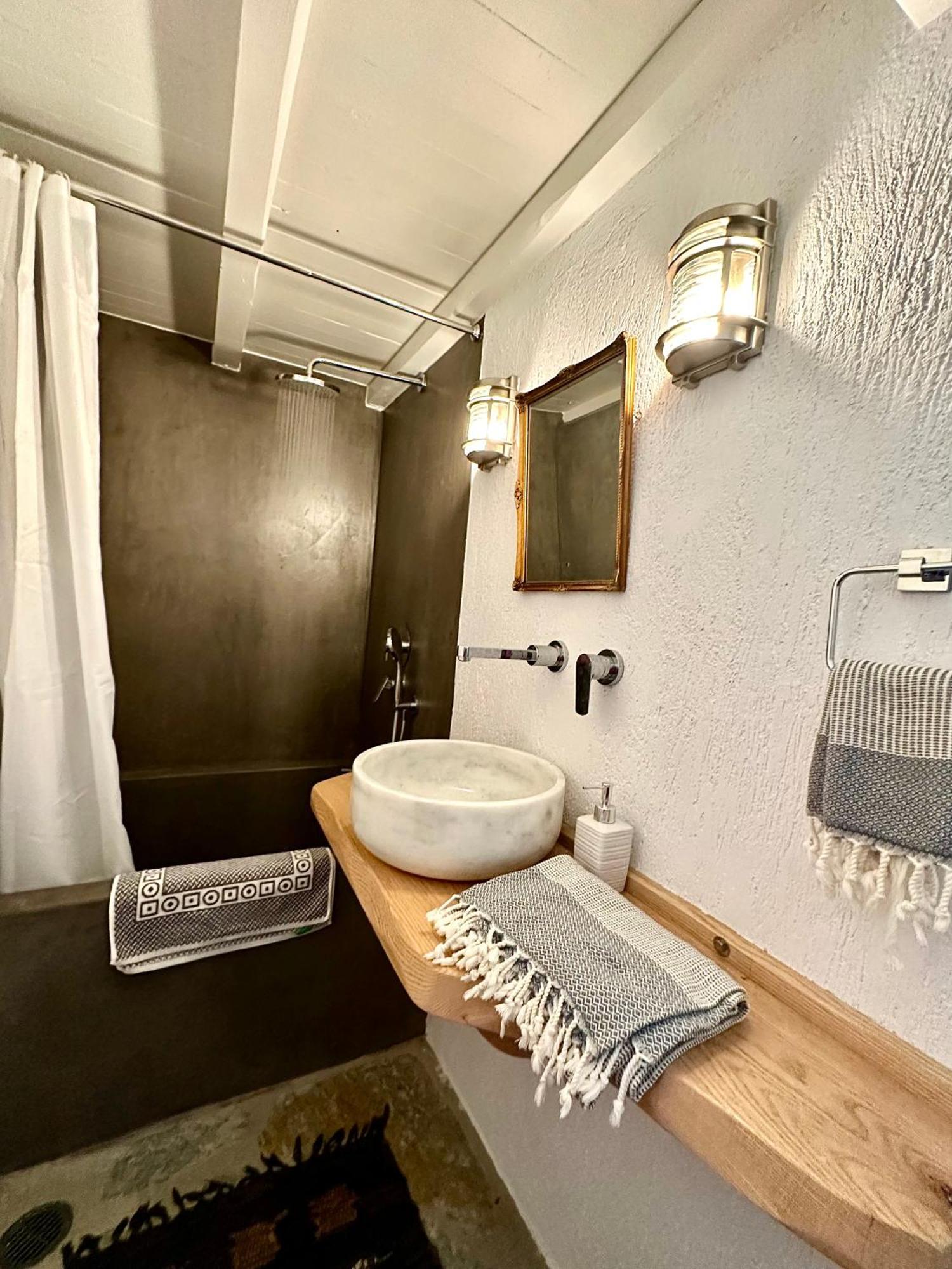 Olive Mill Cottage สโกเปลอสทาวน์ ภายนอก รูปภาพ